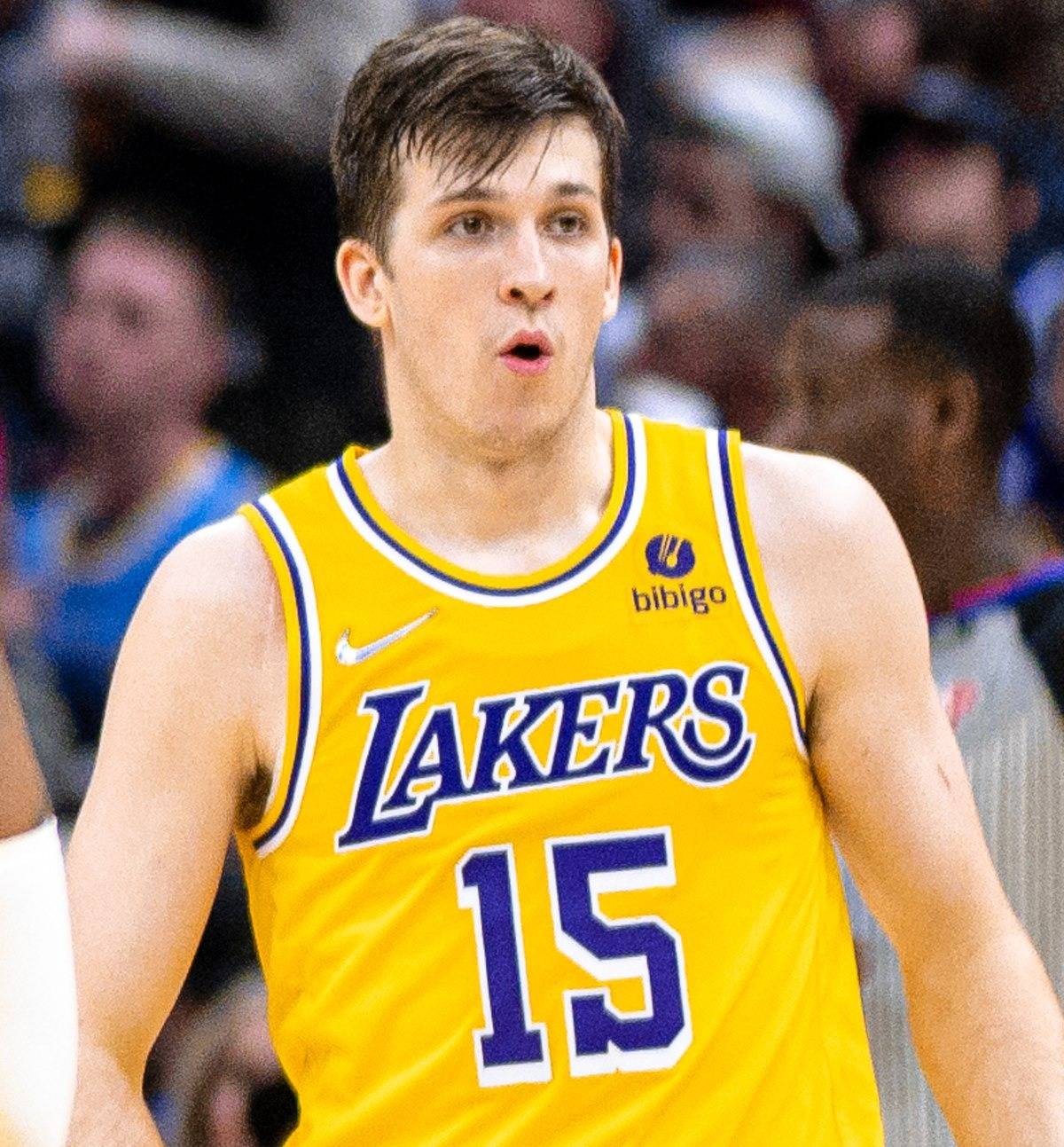 开云-西亚卡姆新星战术调整表现惊艳,西班牙队未来可期!的简单介绍