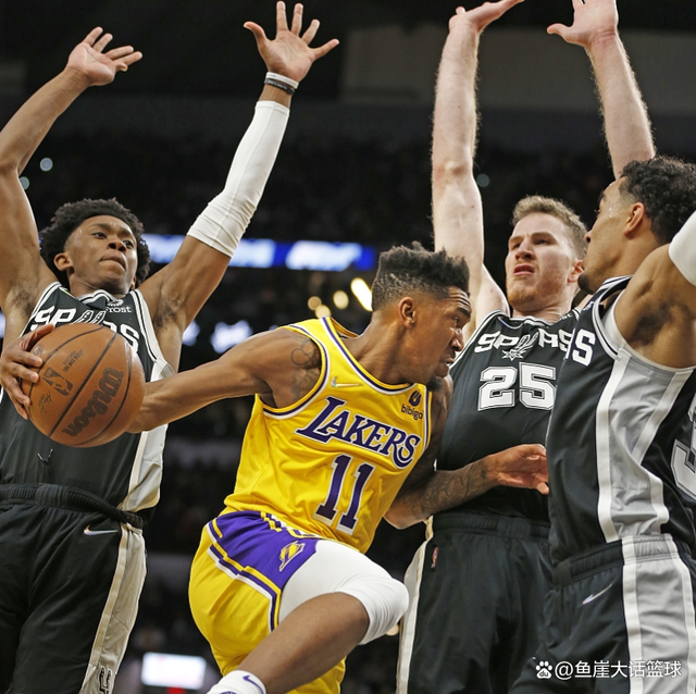 开云体育-穆雷关键节点精彩发挥，RNG带队取胜！的简单介绍